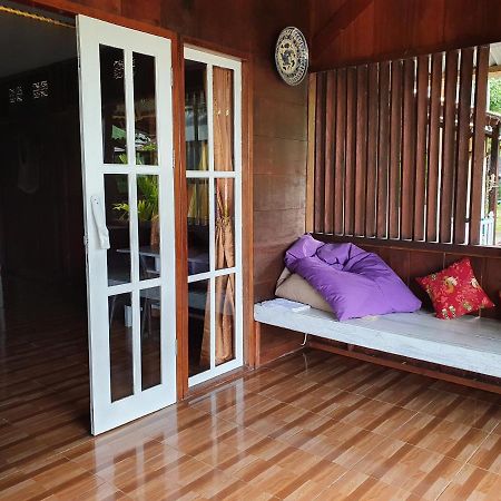 Amban Beach House Маноквари Екстериор снимка